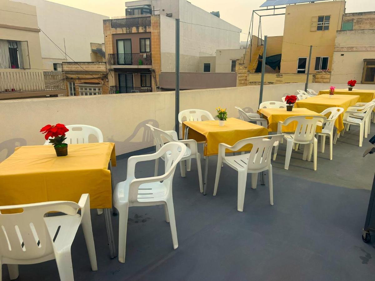 Smart Hostel Birkirkara Exterior photo