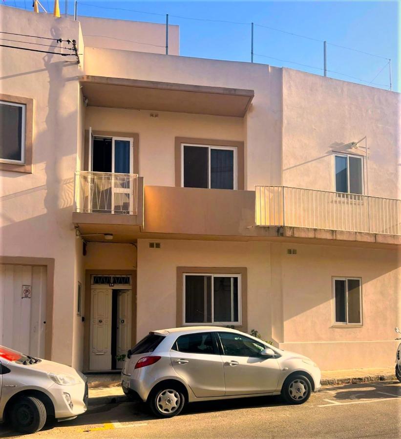 Smart Hostel Birkirkara Exterior photo
