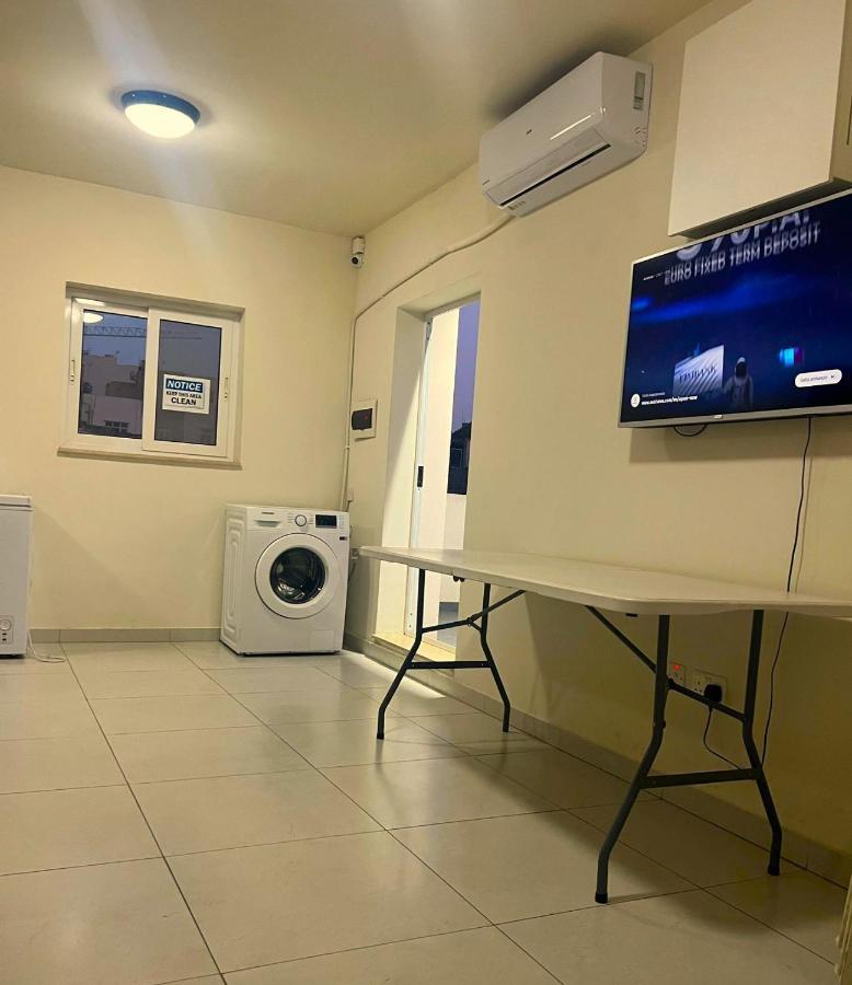 Smart Hostel Birkirkara Exterior photo